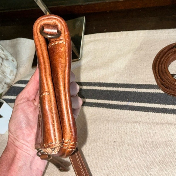 Frye Leather Stadium Bag Crossbody Wristlet Cognac Brown Retail $178 - Picture 6 of 14